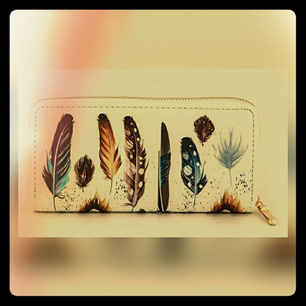 Feather boho wallet